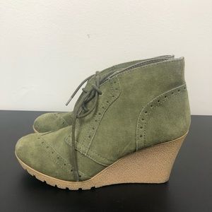 Wedge boots size 8.5